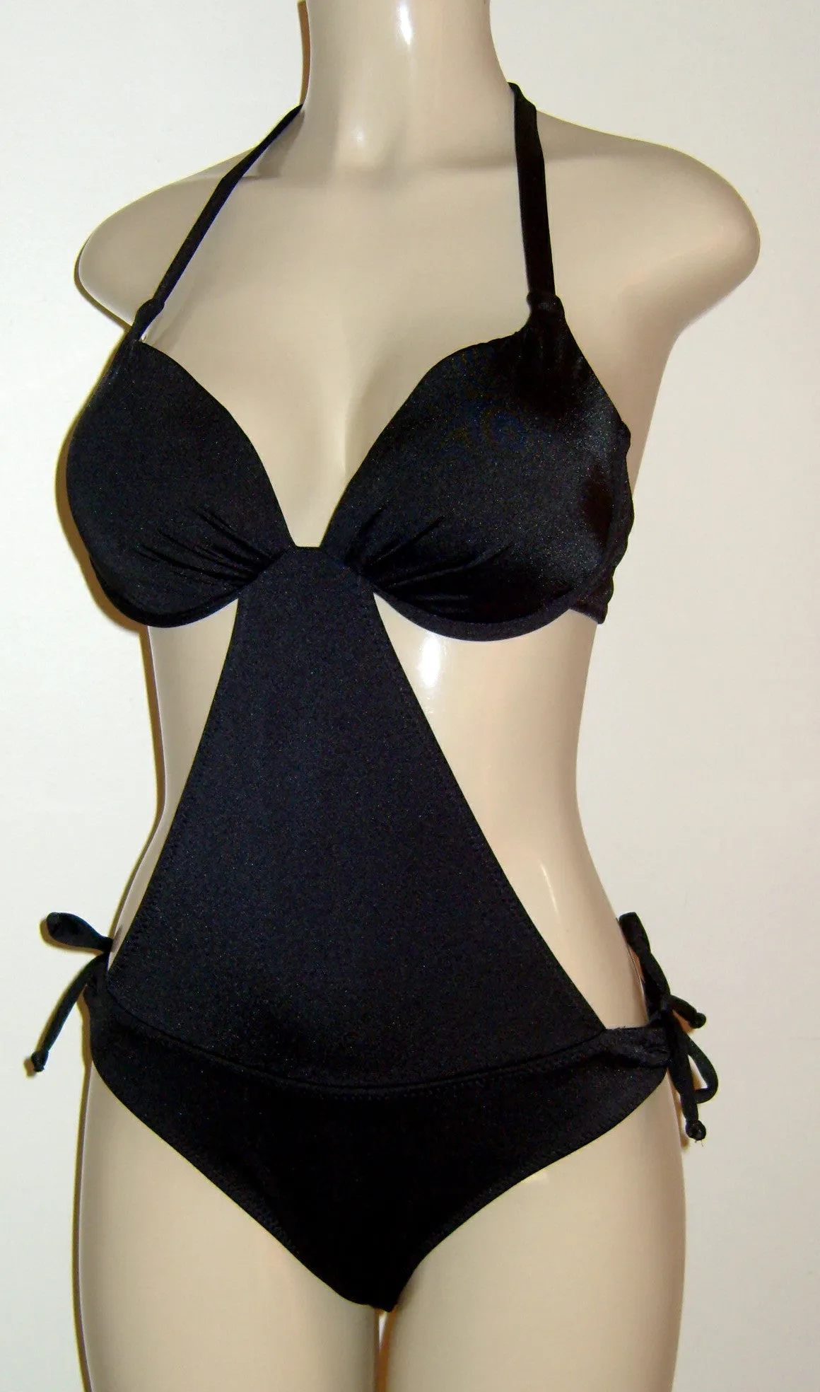 Black Push Up Underwire Monokini