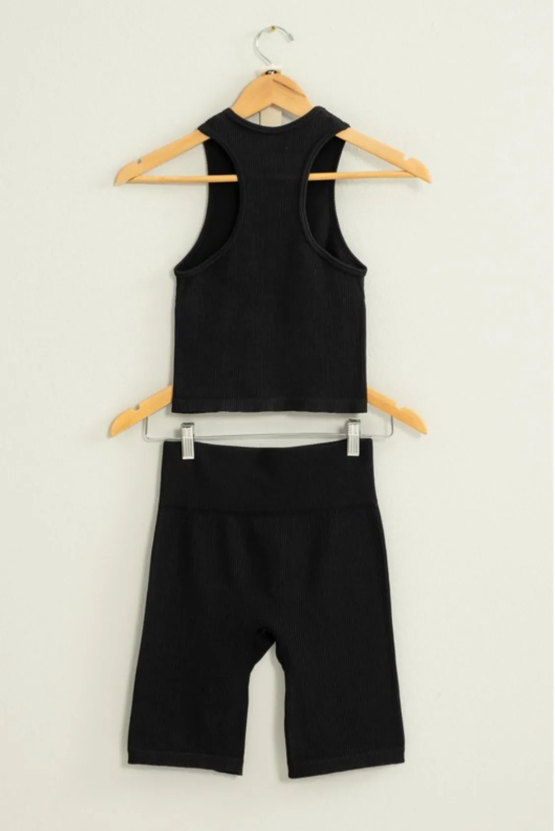 chasing dreams seamless ribbed biker shorts - BLACK