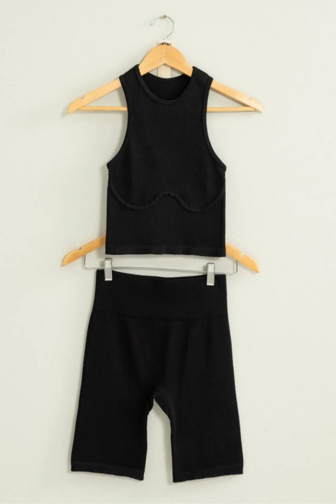chasing dreams seamless ribbed biker shorts - BLACK
