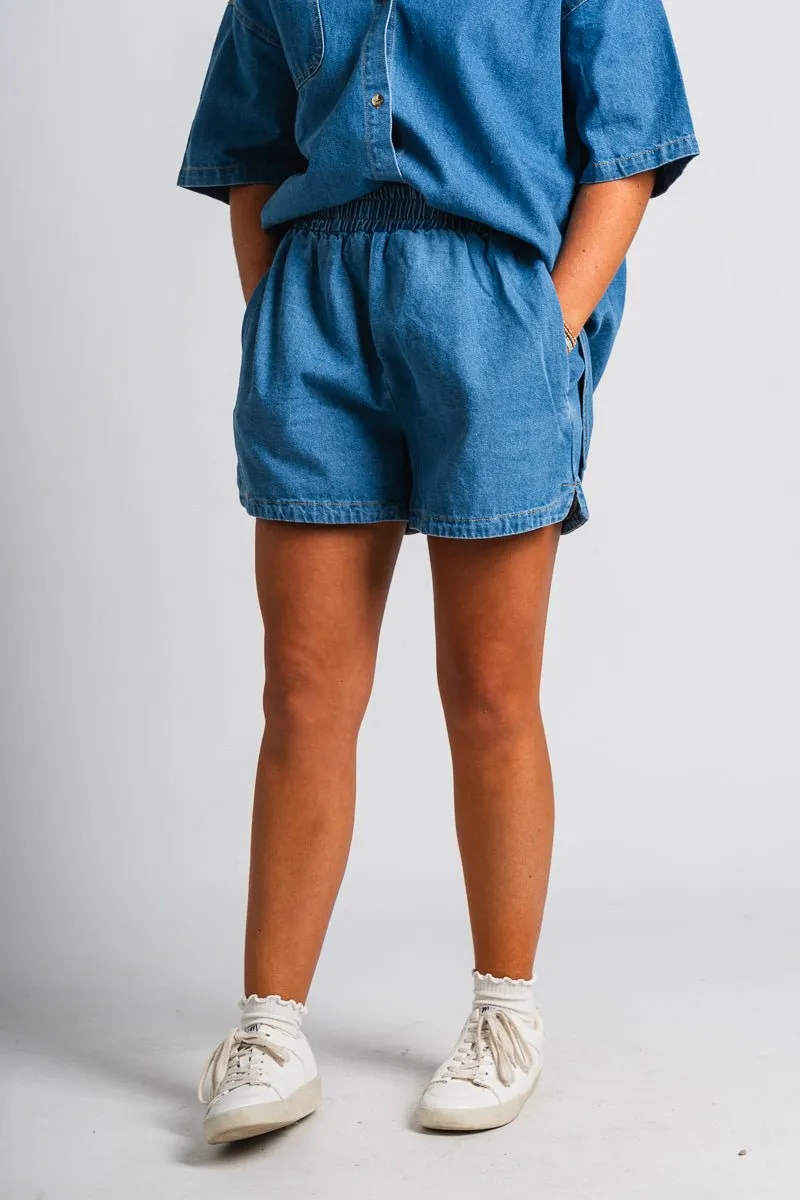 Denim shorts light