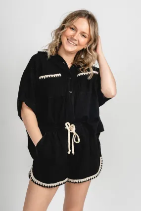 Embroidered short sleeve top black