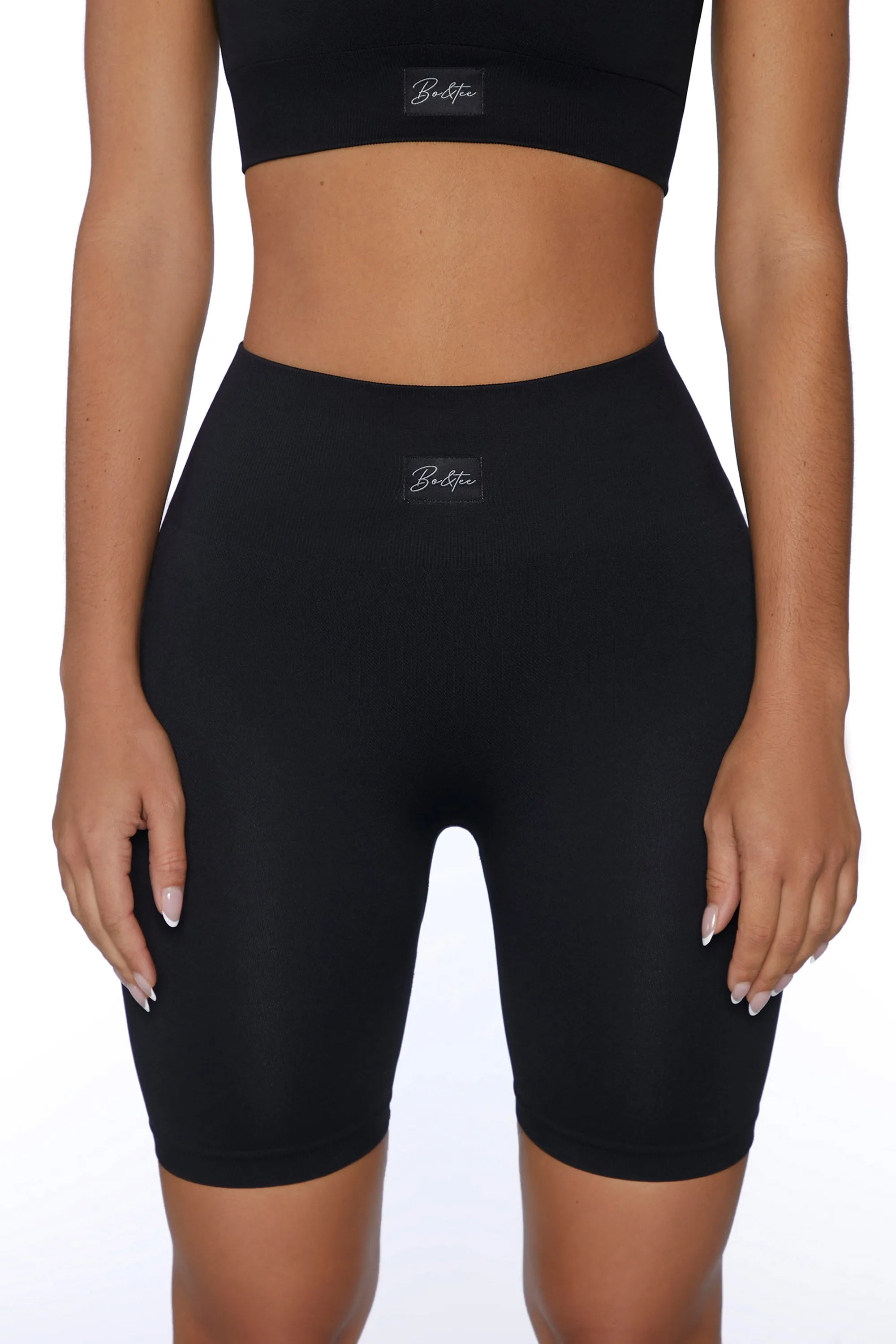Push Yourself - Biker Shorts in Black