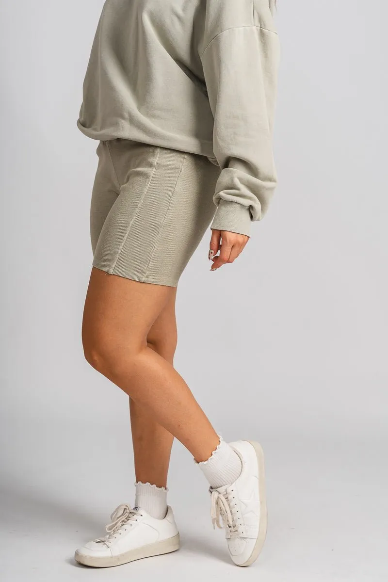 Ribbed biker shorts light green
