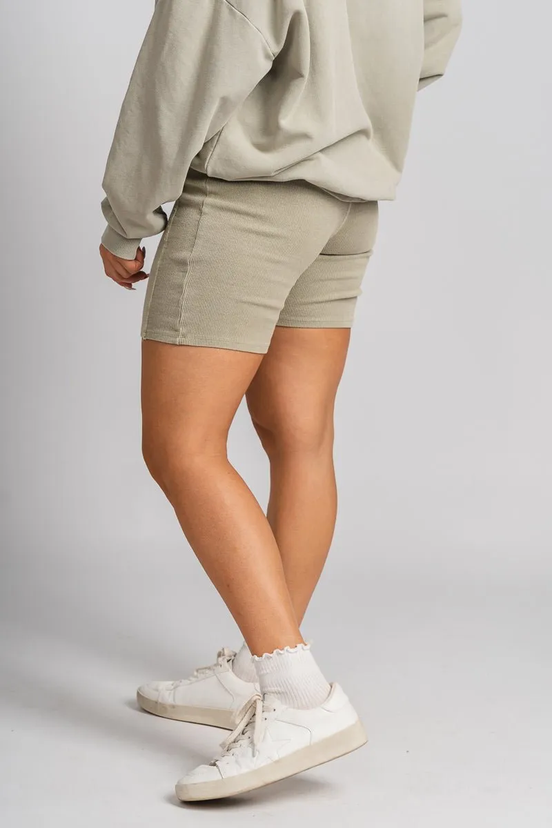 Ribbed biker shorts light green
