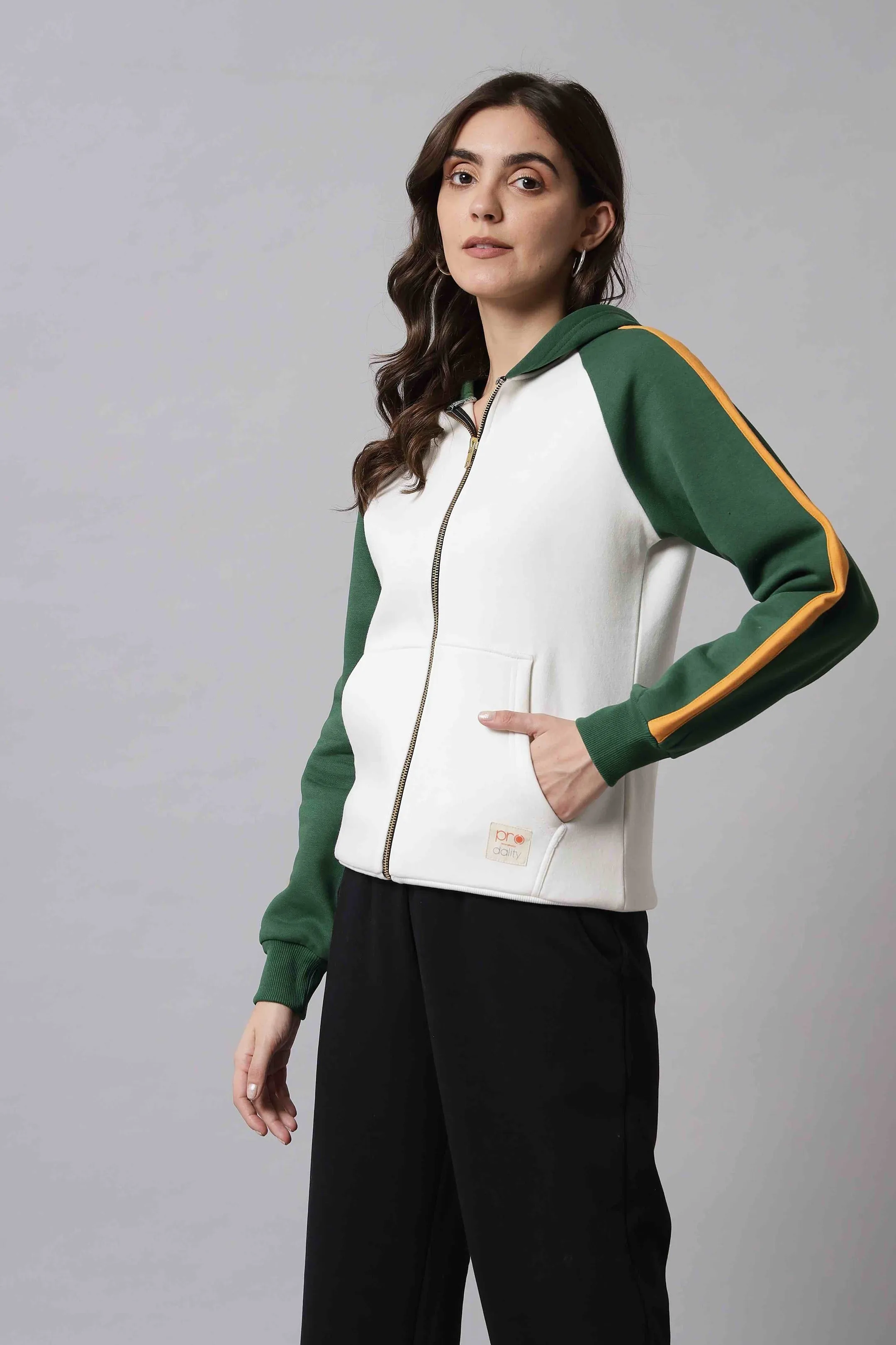 Sporty Green & White Color-Block Sweatshirt