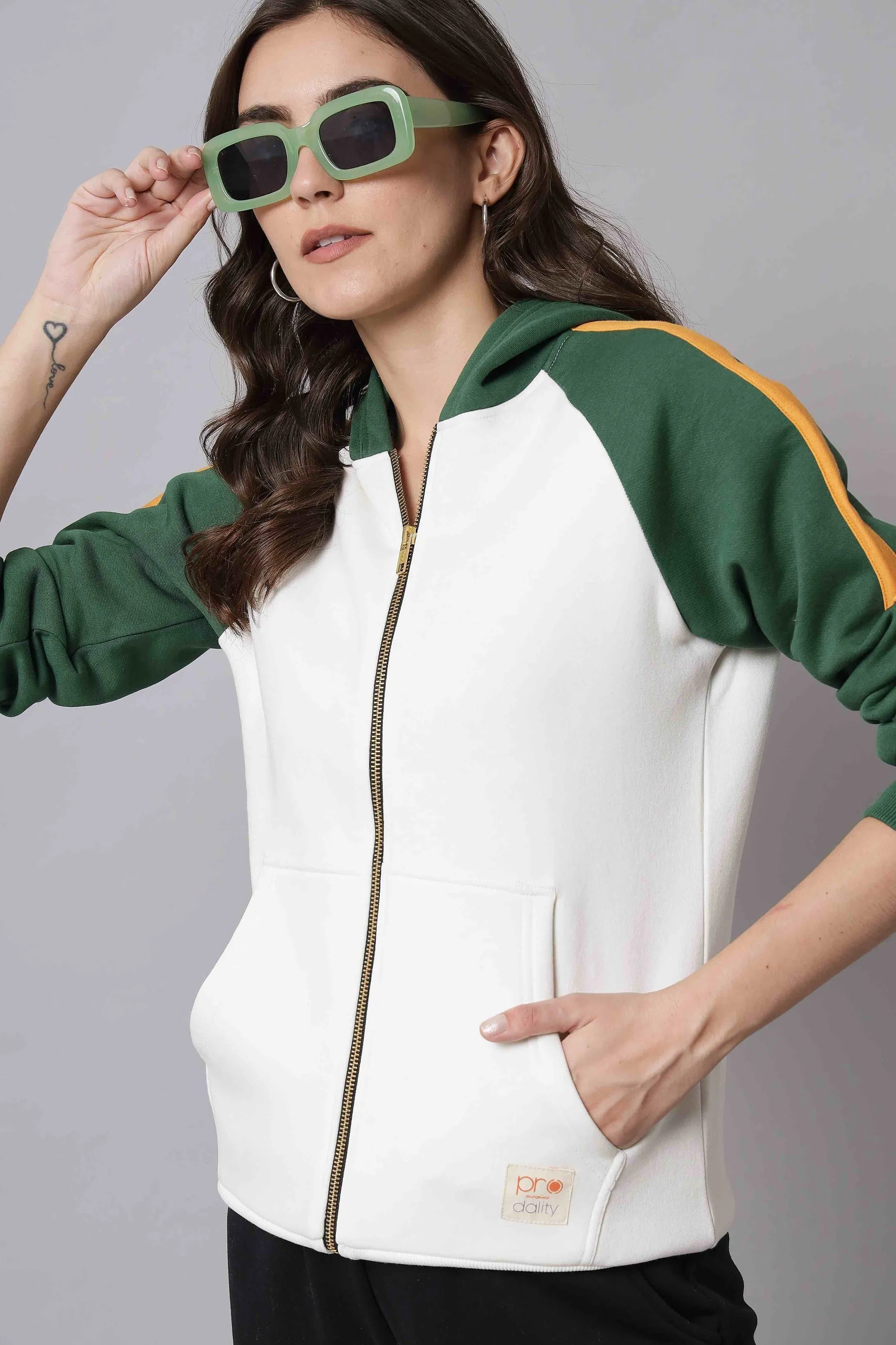 Sporty Green & White Color-Block Sweatshirt