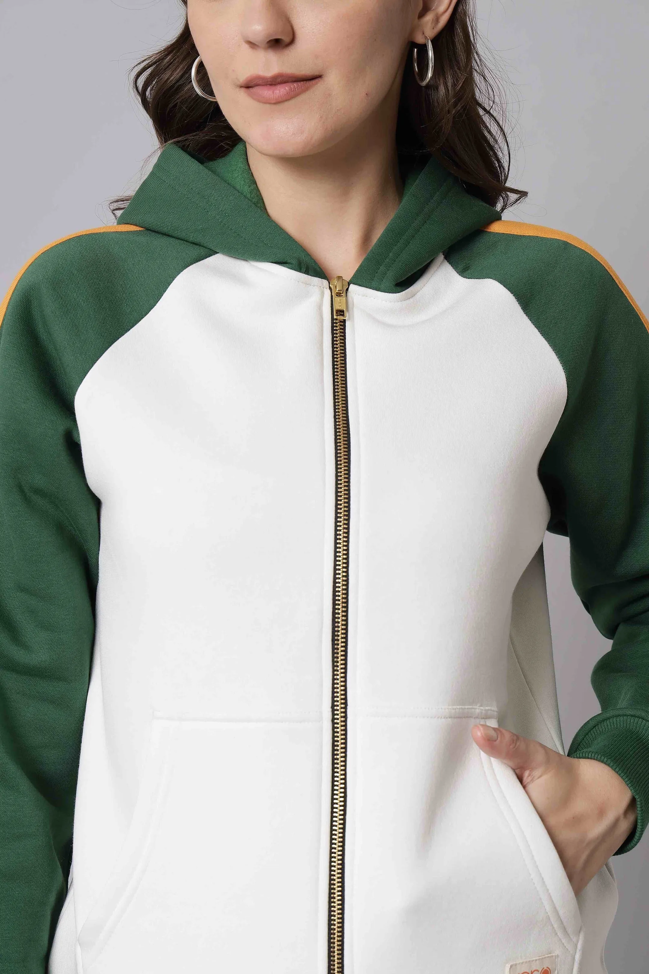 Sporty Green & White Color-Block Sweatshirt