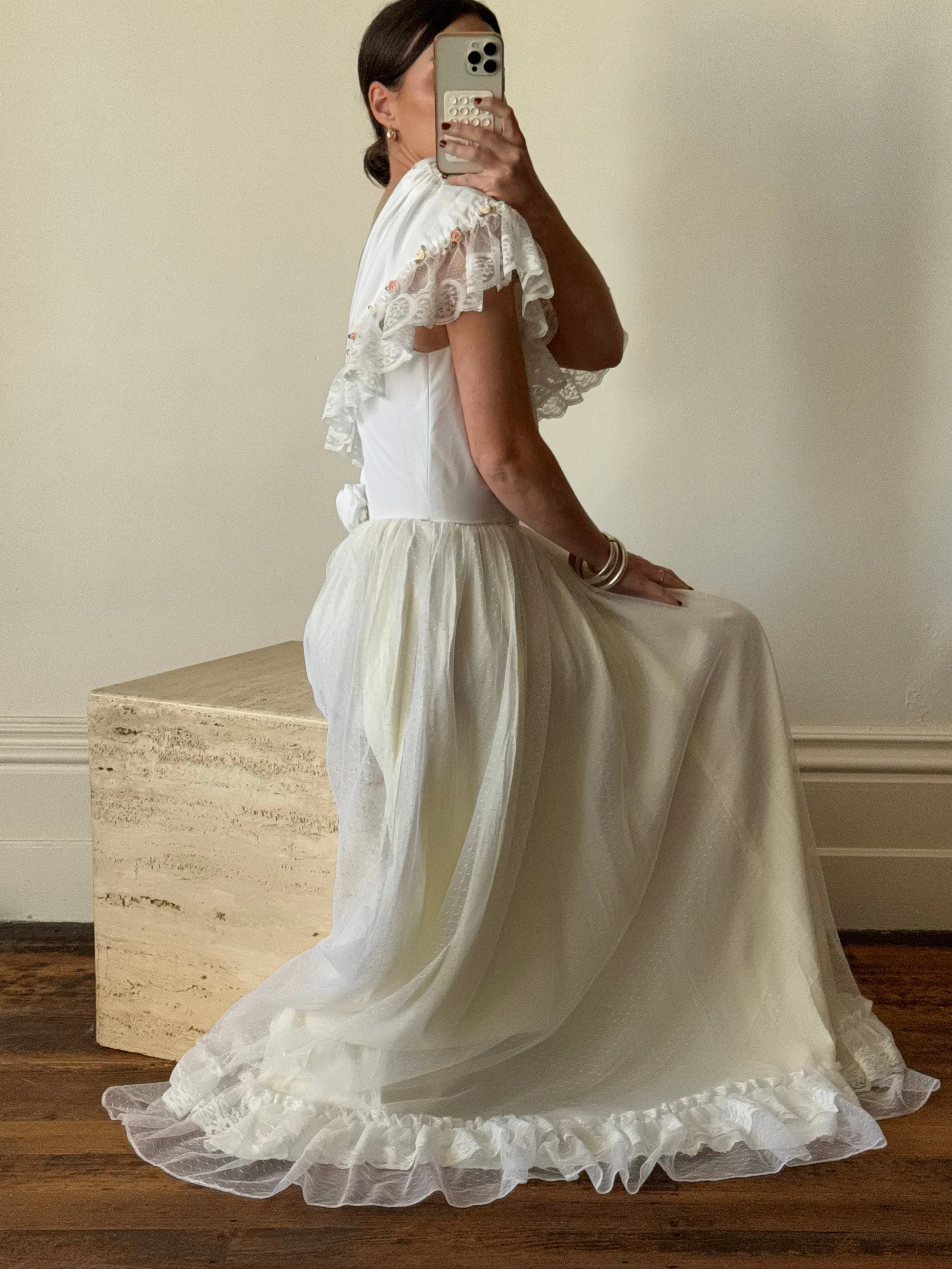 Vintage Rosette Picnic Frilled Wedding Dress